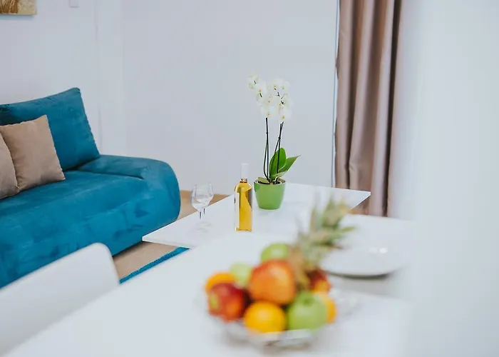 Stephanie Studios